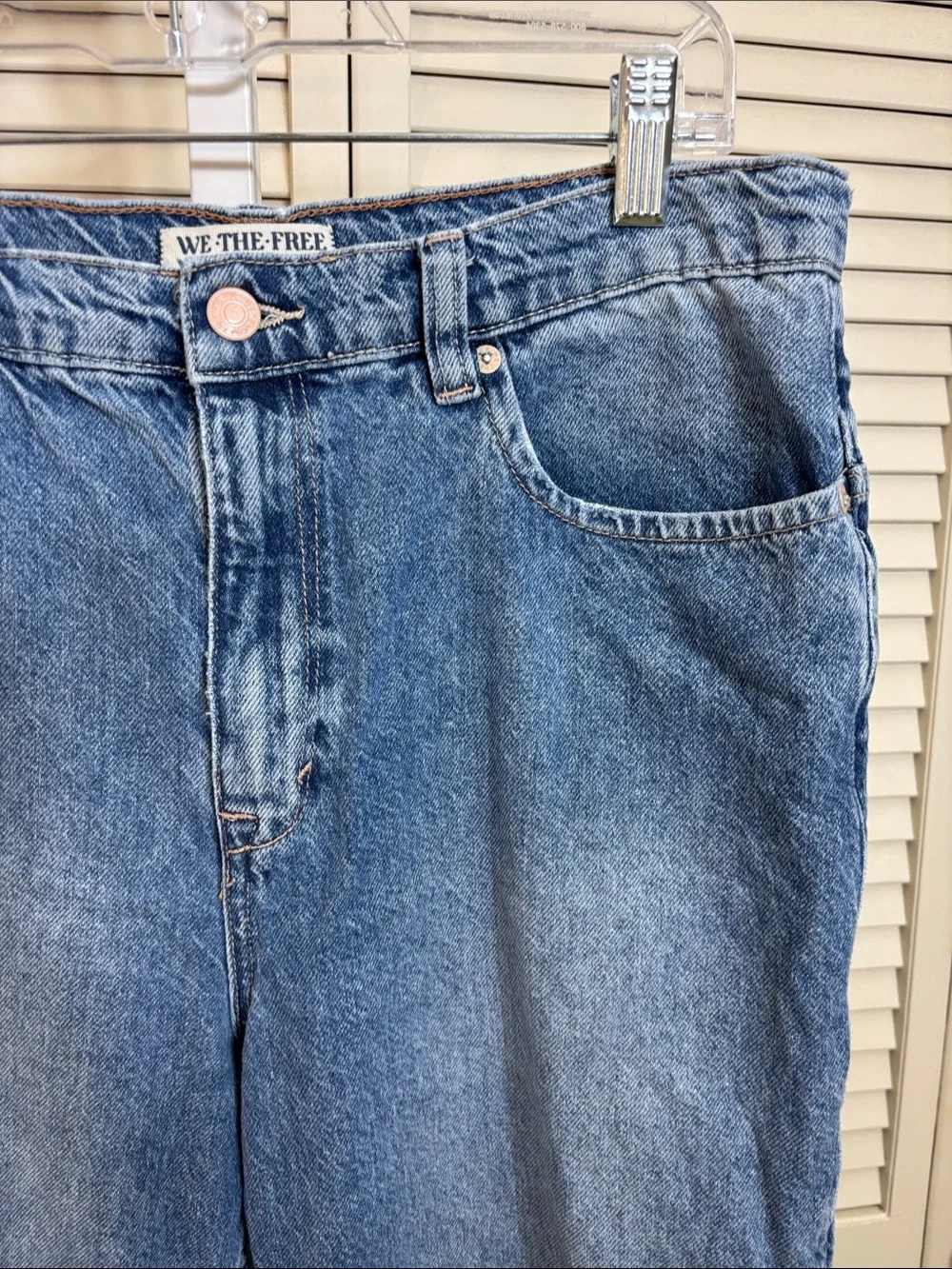 Free People Medium Wash Blue Tinsley High Rise Baggy Straight Jean Size 30
